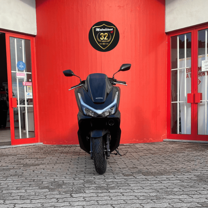 https://motodiana.com//public/uploads/17%2626_MotosUsadas/Elementos_Graficos/BR-96-UQHONDAPCX125DX/02.png