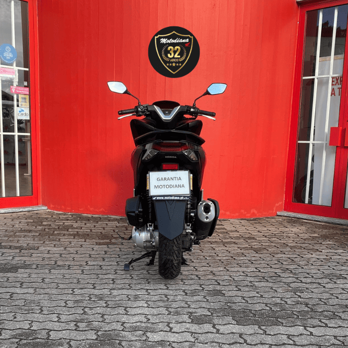 https://motodiana.com//public/uploads/17%2626_MotosUsadas/Elementos_Graficos/BR-96-UQHONDAPCX125DX/03.png