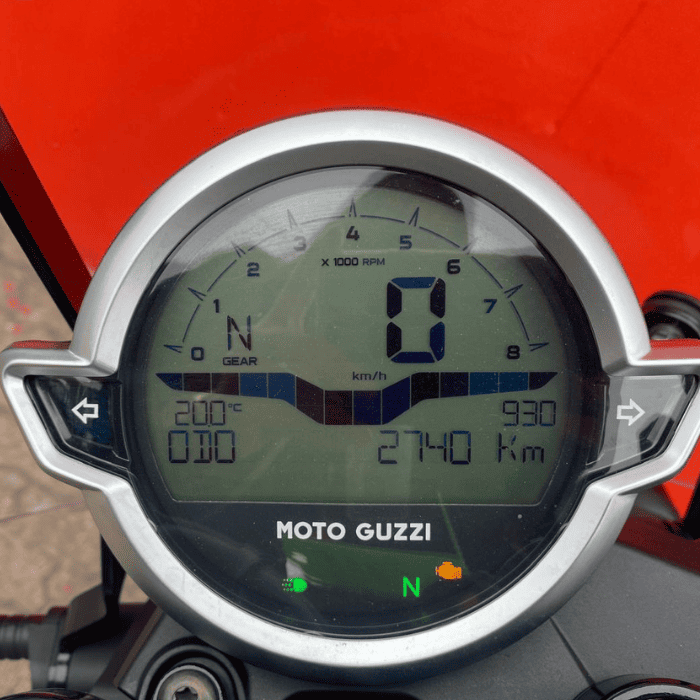 https://motodiana.com//public/uploads/17%2626_MotosUsadas/Elementos_Graficos/BT-14-VZMOTOGUZZIV7STONETEEN/13.png