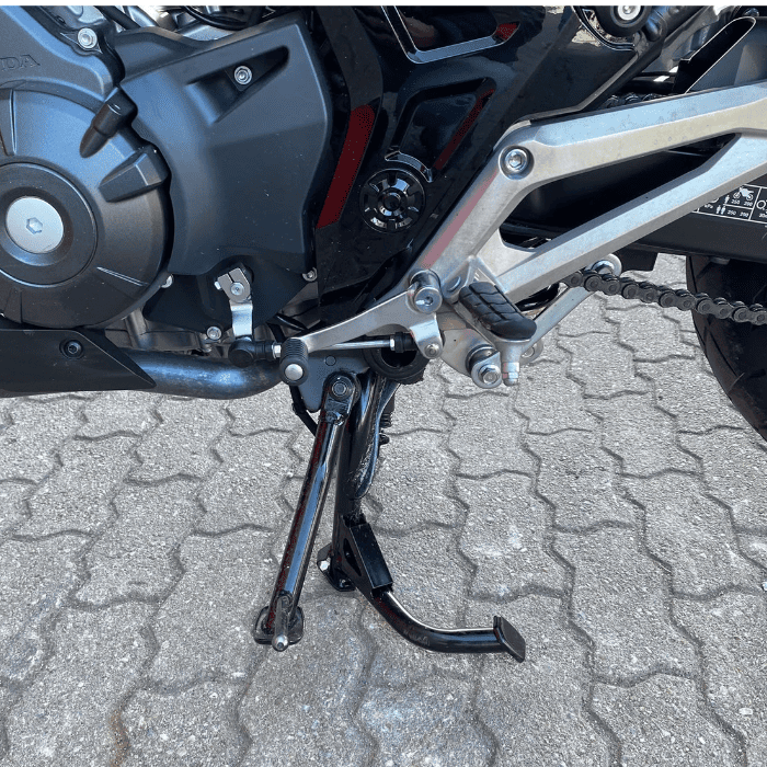 https://motodiana.com//public/uploads/17%2626_MotosUsadas/Elementos_Graficos/BT-81-HZHONDANC750ABSCMEXTENSAO/08.png