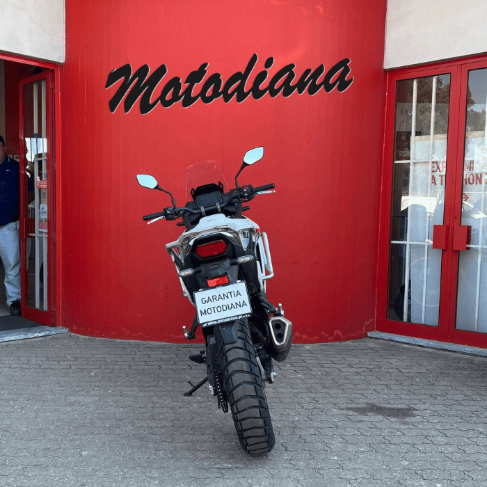 https://motodiana.com//public/uploads/17%2626_MotosUsadas/Elementos_Graficos/BV-68-QVHONDATRANSALP750/03.png