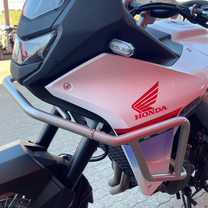 https://motodiana.com//public/uploads/17%2626_MotosUsadas/Elementos_Graficos/BV-68-QVHONDATRANSALP750/05.png