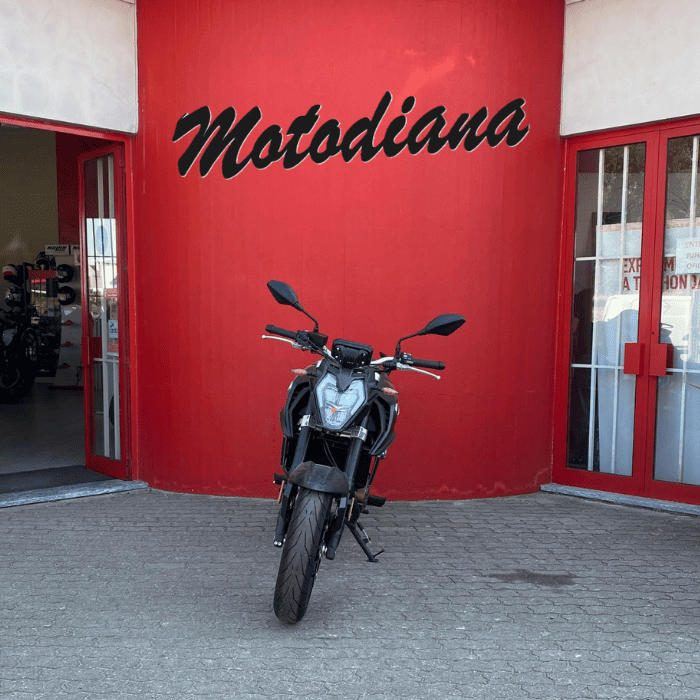 https://motodiana.com//public/uploads/17%2626_MotosUsadas/Elementos_Graficos/BX-04-TXVOGE/02.png
