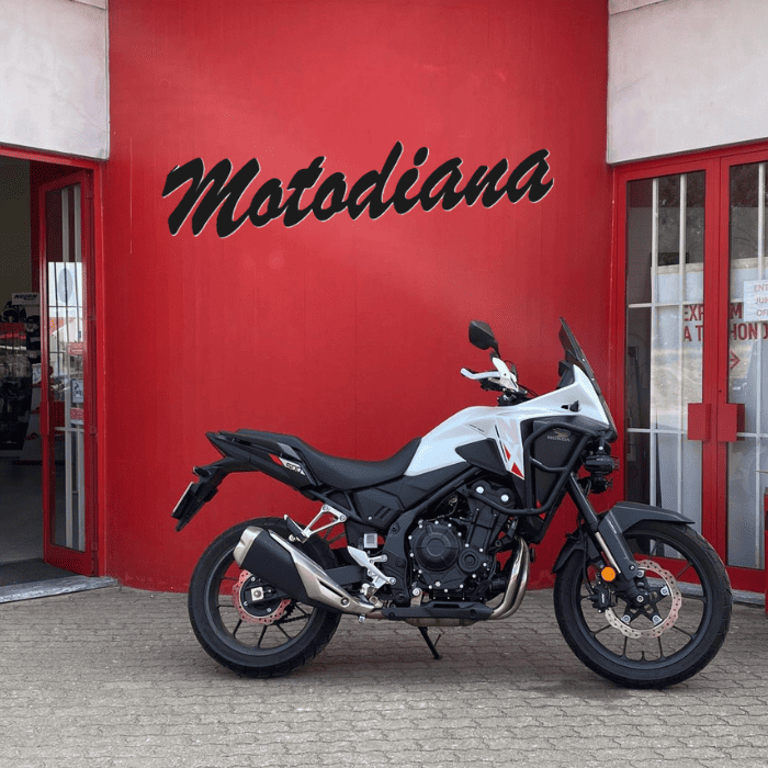 https://motodiana.com//public/uploads/17%2626_MotosUsadas/Elementos_Graficos/BX-95-TAHONDANX500Garantia/03.png