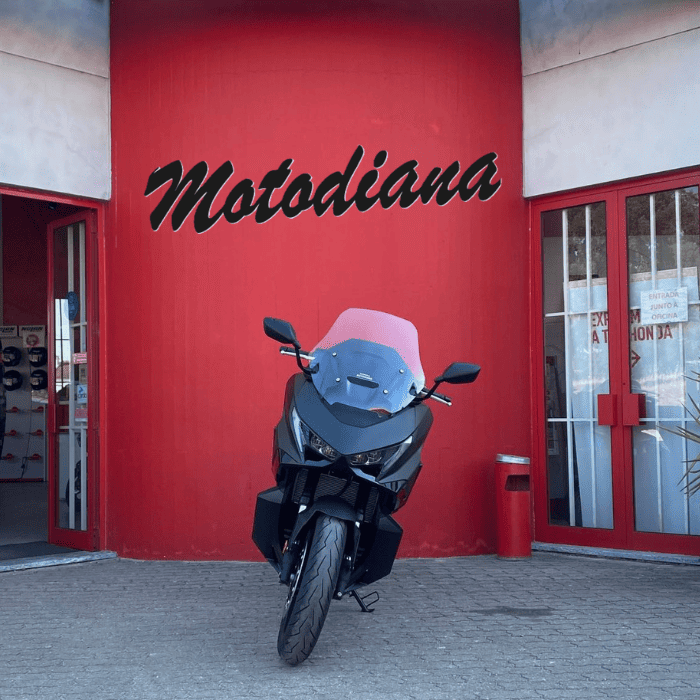 https://motodiana.com//public/uploads/17%2626_MotosUsadas/Elementos_Graficos/CH-24-PQHONDAFORZA750/02.png