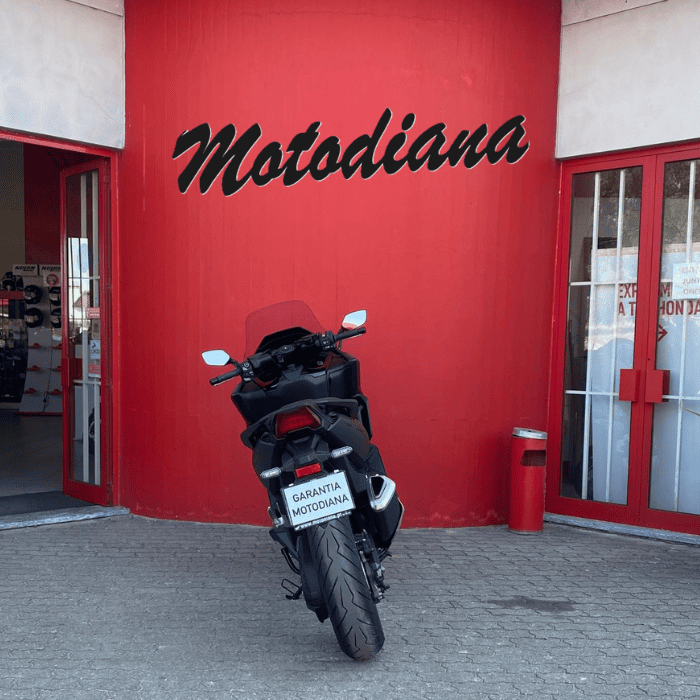 https://motodiana.com//public/uploads/17%2626_MotosUsadas/Elementos_Graficos/CH-24-PQHONDAFORZA750/04.png