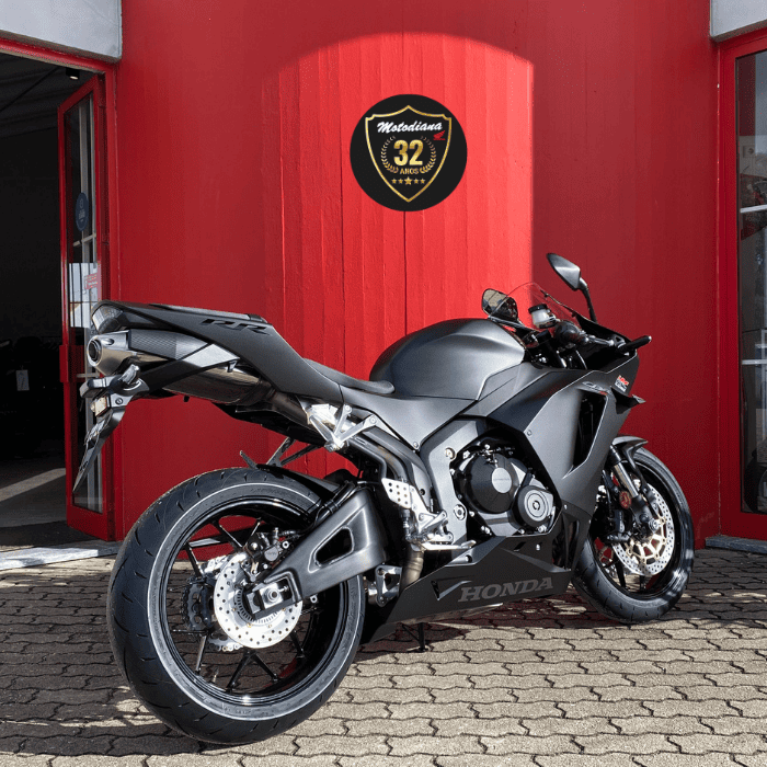 https://motodiana.com//public/uploads/17%2626_MotosUsadas/Elementos_Graficos/HONDA%20CBR600RR-%20PARA%20ENTREGA%20IMEDIATA-0%20KMS/Design%20sem%20nome%20(1).png