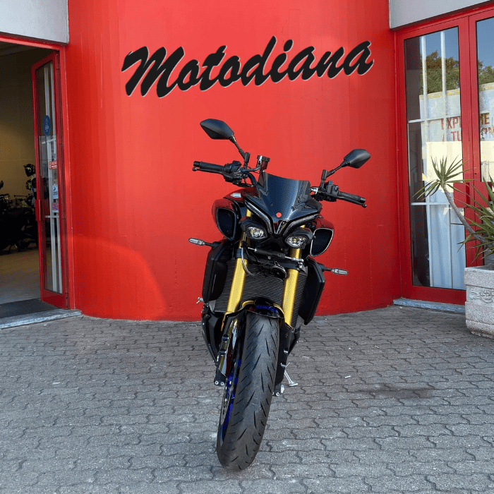 https://motodiana.com//public/uploads/17%2626_MotosUsadas/Elementos_Graficos/YAMAHA%20MT10%20SP/03.png