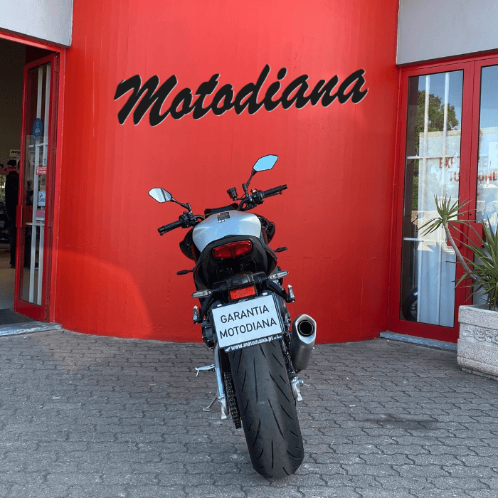 https://motodiana.com//public/uploads/17%2626_MotosUsadas/Elementos_Graficos/YAMAHA%20MT10%20SP/04.png