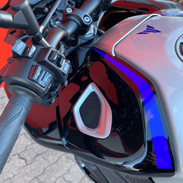 https://motodiana.com//public/uploads/17%2626_MotosUsadas/Elementos_Graficos/YAMAHA%20MT10%20SP/08.png
