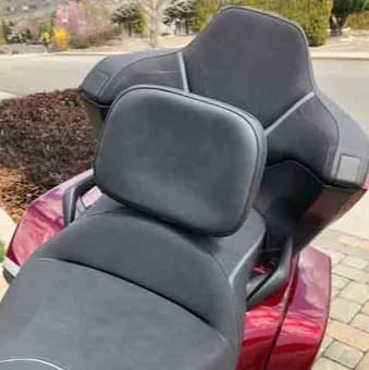 UT 18CO/MC210P - ENCOSTO DO CONDUTOR UTOPIA GL1800 +2021