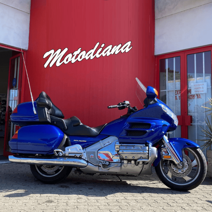 https://motodiana.com//public/uploads/Motos%20Usadas/Elementos_Graficos/06-24-TJ%20HONDA%20GL1800/03.png