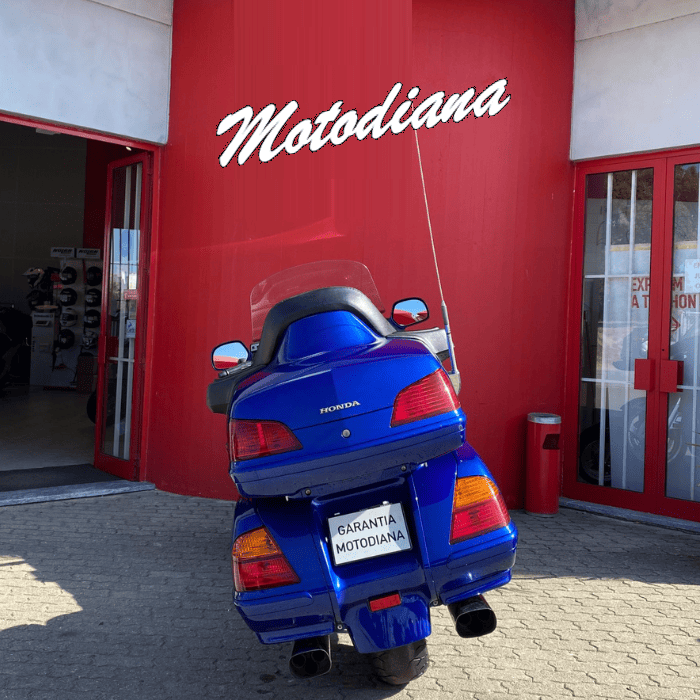 https://motodiana.com//public/uploads/Motos%20Usadas/Elementos_Graficos/06-24-TJ%20HONDA%20GL1800/04.png