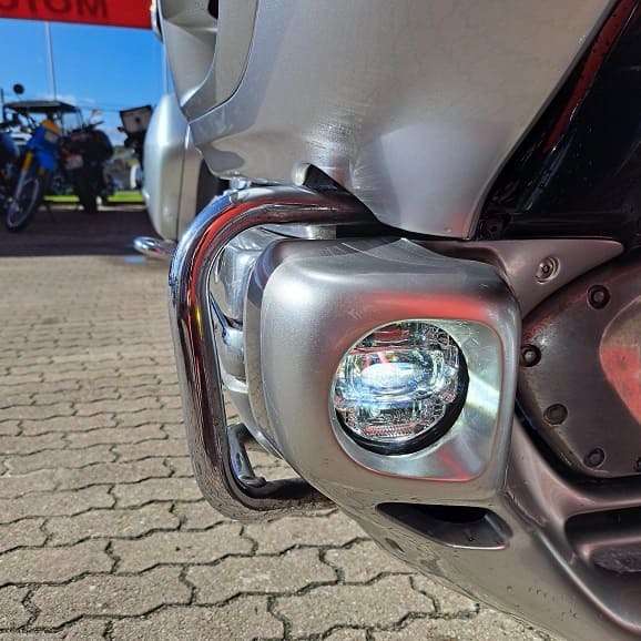 https://motodiana.com//public/uploads/Motos%20Usadas/Elementos_Graficos/06_AB_13_GL1800_CINZENTA/20250128_120228.jpg