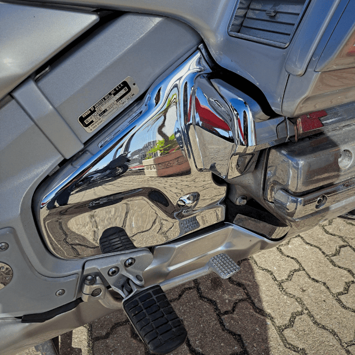 https://motodiana.com//public/uploads/Motos%20Usadas/Elementos_Graficos/06_AB_13_GL1800_CINZENTA/9_11.png