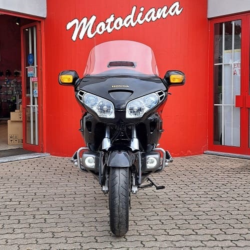 https://motodiana.com//public/uploads/Motos%20Usadas/Elementos_Graficos/16_10_RO_GL1800_PRETO/20250110_145345.jpg