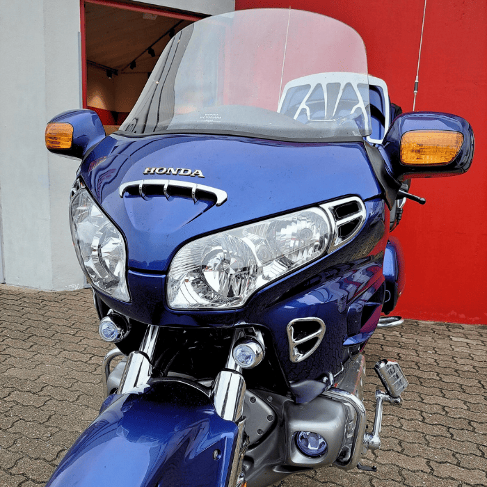 https://motodiana.com//public/uploads/Motos%20Usadas/Elementos_Graficos/17_17_IR_gl1800_azul/9_11.png