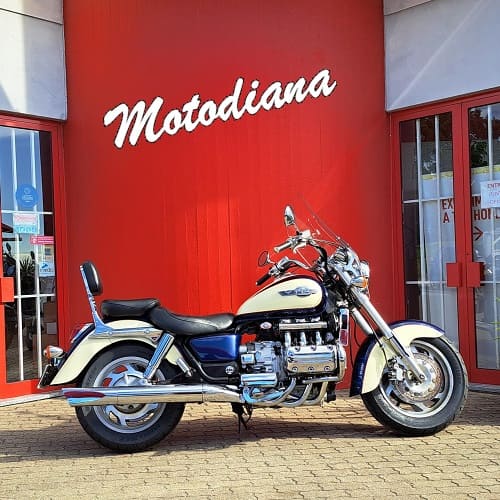 https://motodiana.com//public/uploads/Motos%20Usadas/Elementos_Graficos/17_64_vn_f6c_valquiria/20241113_105416%20(1).jpg