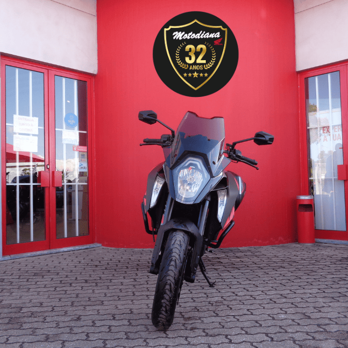 https://motodiana.com//public/uploads/Motos%20Usadas/Elementos_Graficos/36-SM-56%20KTM%20SUPERDUKE%201290/02.png