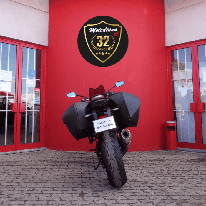 https://motodiana.com//public/uploads/Motos%20Usadas/Elementos_Graficos/36-SM-56%20KTM%20SUPERDUKE%201290/04.png
