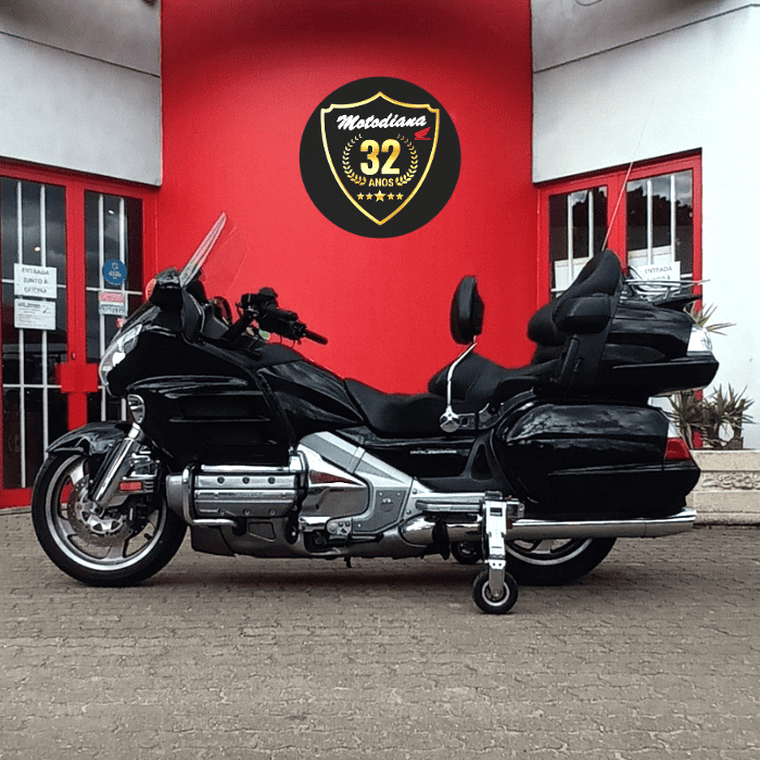 https://motodiana.com//public/uploads/Motos%20Usadas/Elementos_Graficos/42-IP-84%20HONDA%20GL%201800%20Landing%20Train/01.png