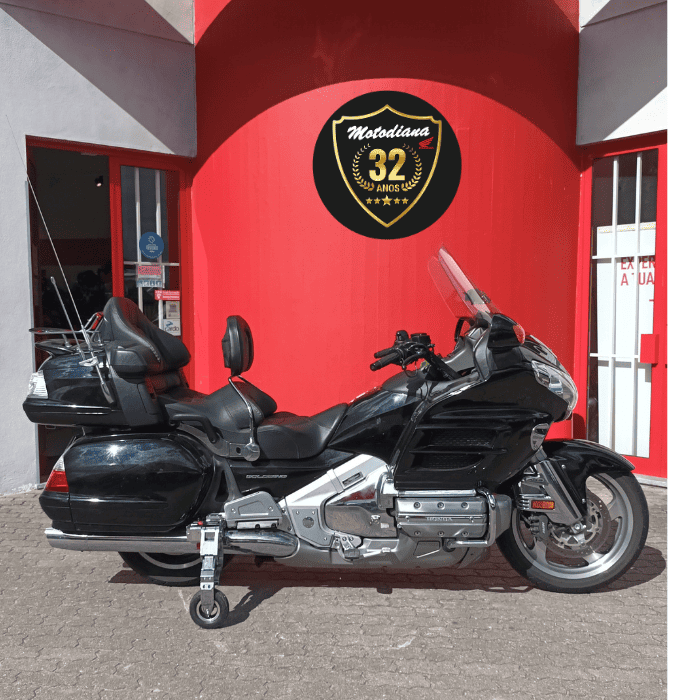 https://motodiana.com//public/uploads/Motos%20Usadas/Elementos_Graficos/42-IP-84%20HONDA%20GL%201800%20Landing%20Train/03.png