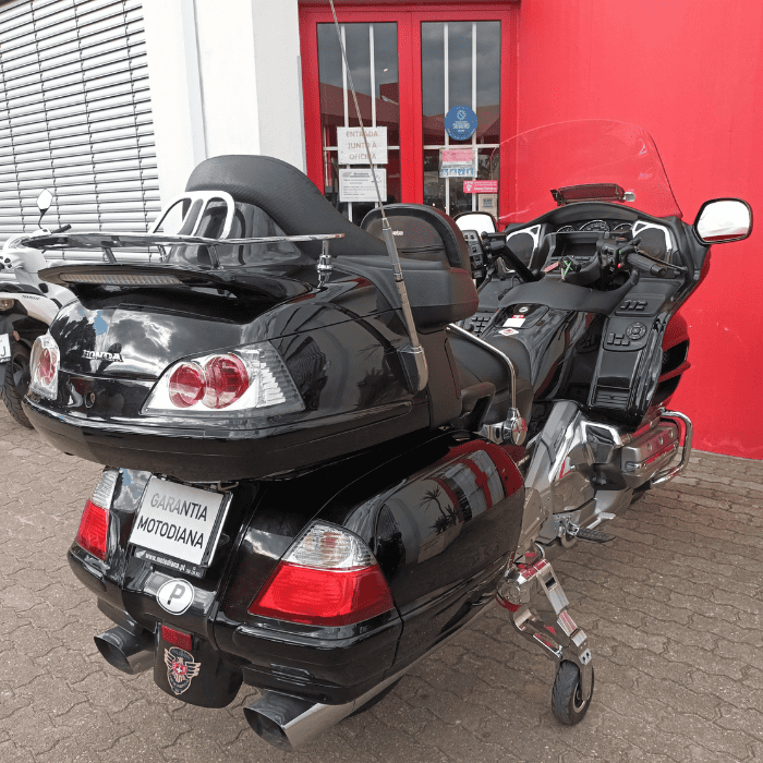 https://motodiana.com//public/uploads/Motos%20Usadas/Elementos_Graficos/42-IP-84%20HONDA%20GL%201800%20Landing%20Train/13.png