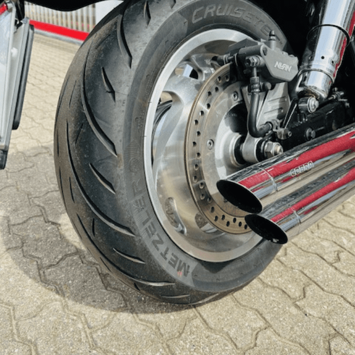 https://motodiana.com//public/uploads/Motos%20Usadas/Elementos_Graficos/49_84_XT_VTX1800/6.png