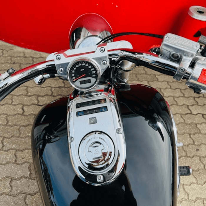 https://motodiana.com//public/uploads/Motos%20Usadas/Elementos_Graficos/49_84_XT_VTX1800/9.png