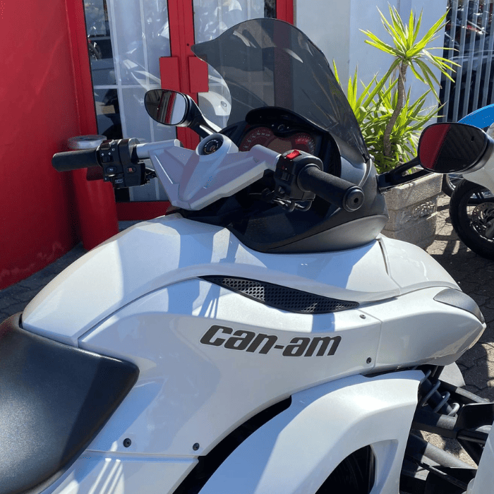 https://motodiana.com//public/uploads/Motos%20Usadas/Elementos_Graficos/59-LQ-14%20CAN-AN%20SPIDER/08.png