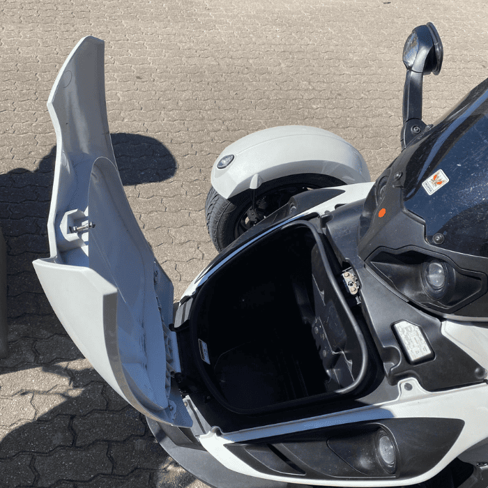 https://motodiana.com//public/uploads/Motos%20Usadas/Elementos_Graficos/59-LQ-14%20CAN-AN%20SPIDER/14.png