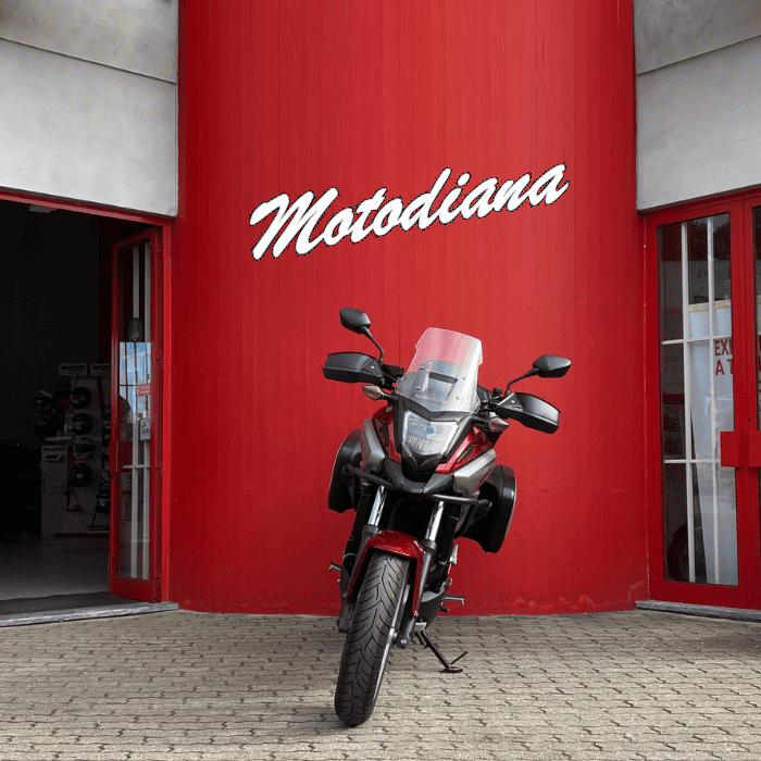 https://motodiana.com//public/uploads/Motos%20Usadas/Elementos_Graficos/62-VJ-34%20HONDA%20NC750X/03.png