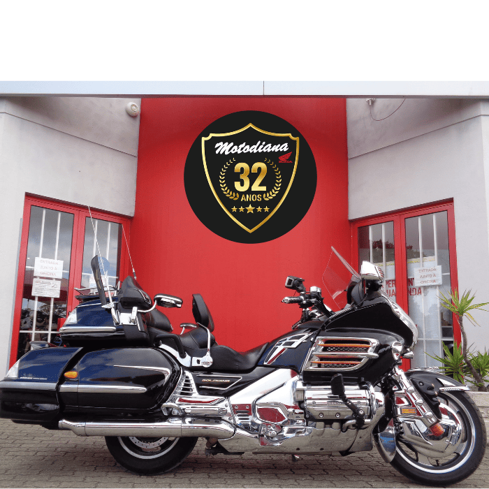 https://motodiana.com//public/uploads/Motos%20Usadas/Elementos_Graficos/75-33-ZR%20HONDA%20GL1800/02.png