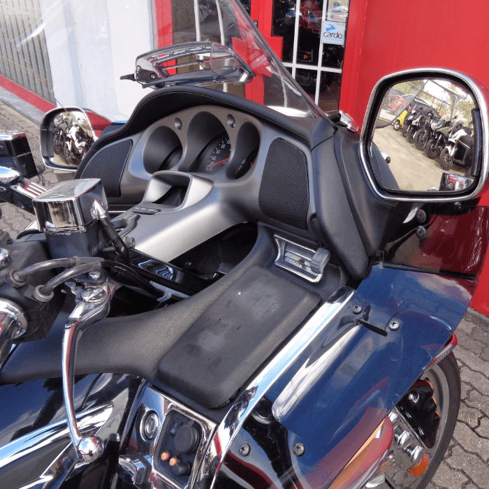 https://motodiana.com//public/uploads/Motos%20Usadas/Elementos_Graficos/75-33-ZR%20HONDA%20GL1800/08.png