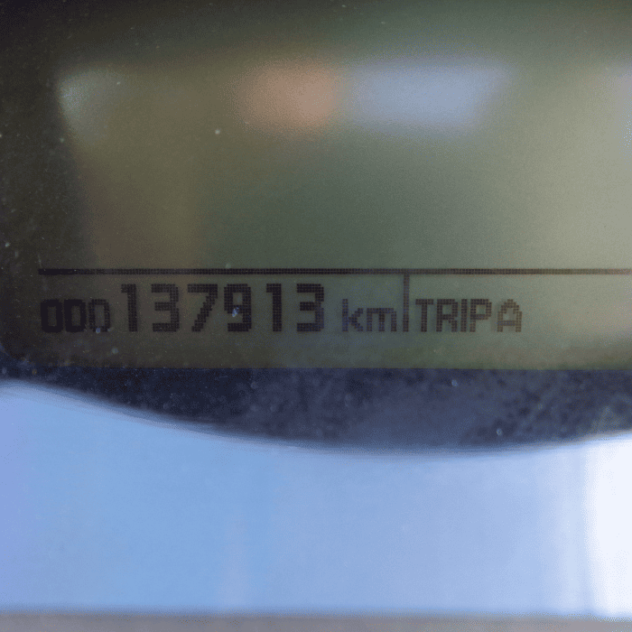 https://motodiana.com//public/uploads/Motos%20Usadas/Elementos_Graficos/75-33-ZR%20HONDA%20GL1800/11.png