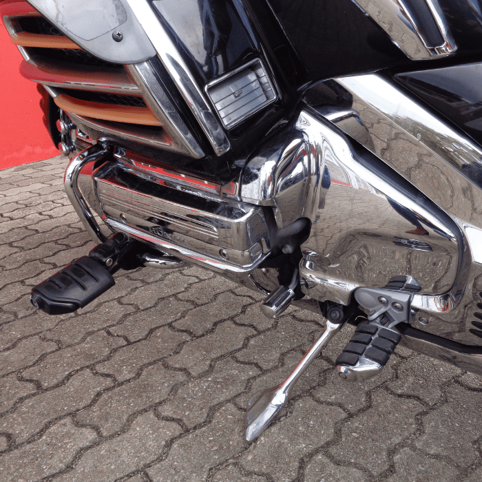 https://motodiana.com//public/uploads/Motos%20Usadas/Elementos_Graficos/75-33-ZR%20HONDA%20GL1800/21.png