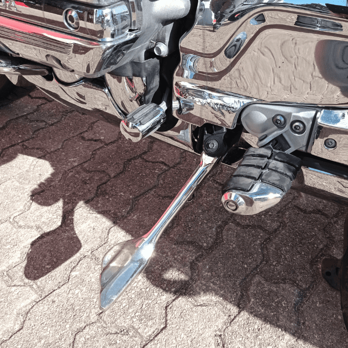 https://motodiana.com//public/uploads/Motos%20Usadas/Elementos_Graficos/75-33-ZR%20HONDA%20GL1800/22.png