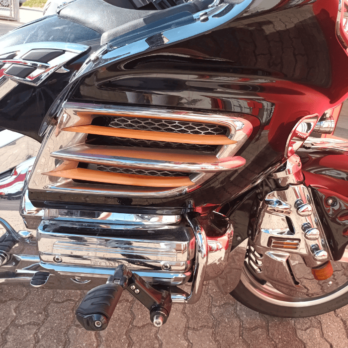 https://motodiana.com//public/uploads/Motos%20Usadas/Elementos_Graficos/75-33-ZR%20HONDA%20GL1800/23.png