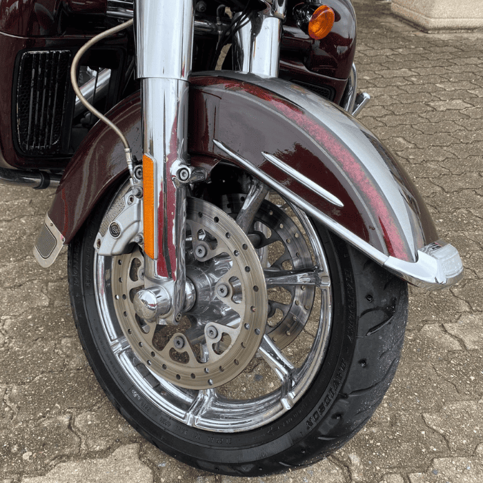 https://motodiana.com//public/uploads/Motos%20Usadas/Elementos_Graficos/99-XO-12%20HARLEY%20DAVIDSON%20CVO/05.png