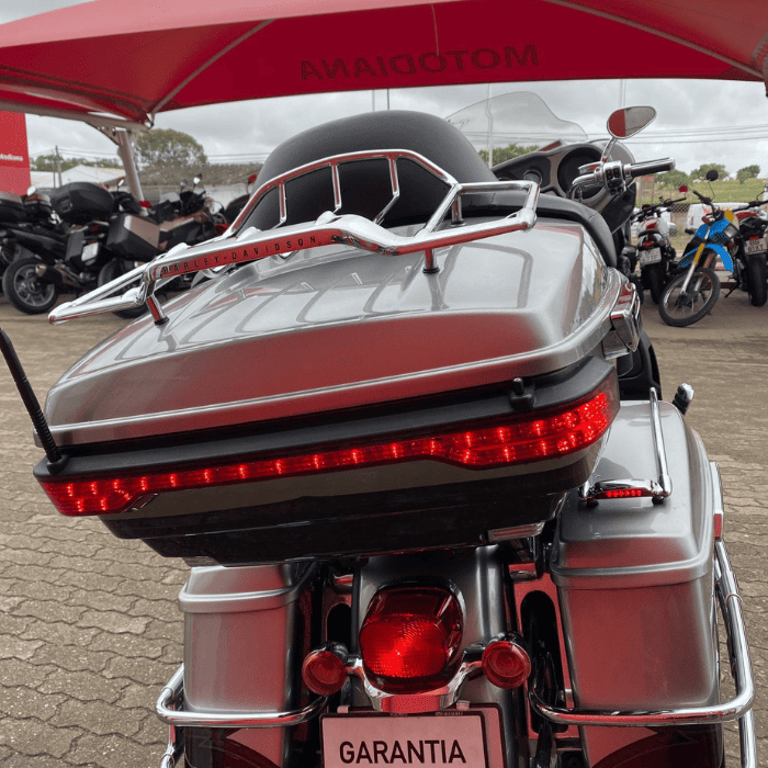 https://motodiana.com//public/uploads/Motos%20Usadas/Elementos_Graficos/99-XO-12%20HARLEY%20DAVIDSON%20CVO/20.png