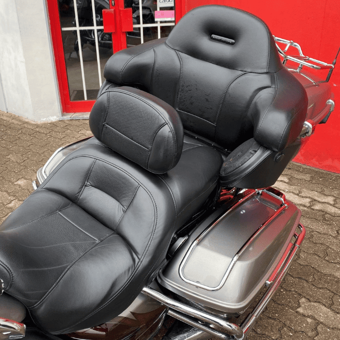 https://motodiana.com//public/uploads/Motos%20Usadas/Elementos_Graficos/99-XO-12%20HARLEY%20DAVIDSON%20CVO/Design%20sem%20nome%20(42).png