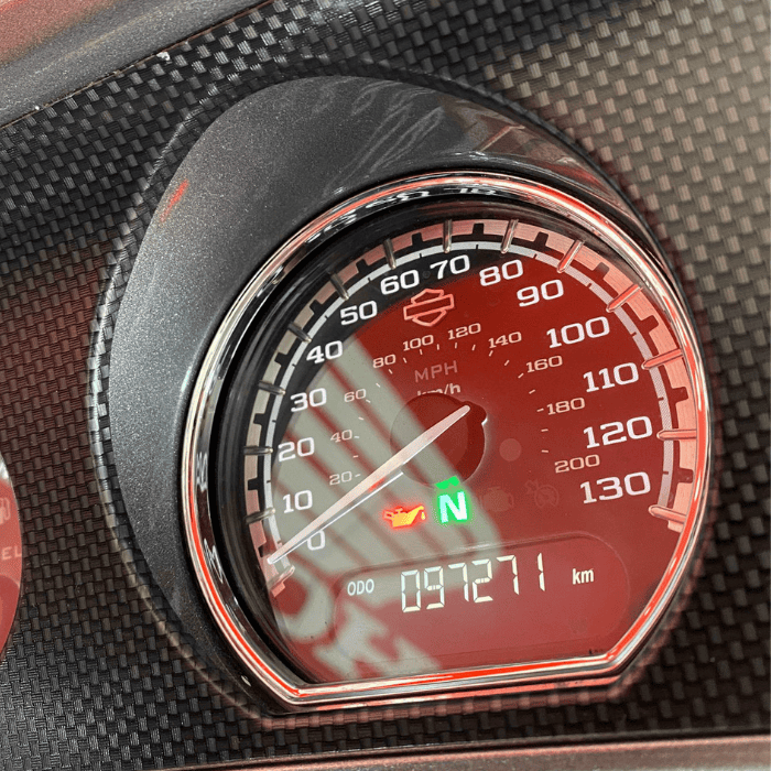https://motodiana.com//public/uploads/Motos%20Usadas/Elementos_Graficos/99-XO-12%20HARLEY%20DAVIDSON%20CVO/Design%20sem%20nome%20(51).png