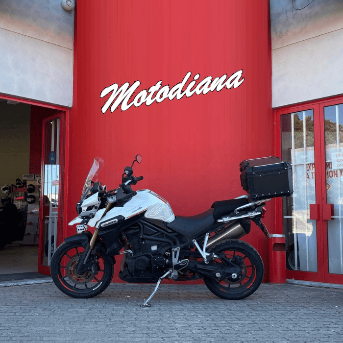 https://motodiana.com//public/uploads/Motos%20Usadas/Elementos_Graficos/AA-81-PF%20TRIUMPH%20TIGER/03.png