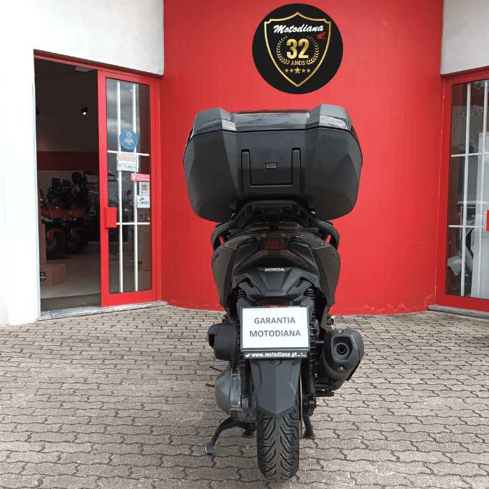 https://motodiana.com//public/uploads/Motos%20Usadas/Elementos_Graficos/AE-48-HR%20HONDA%20FORZA%20NSS300/04.png