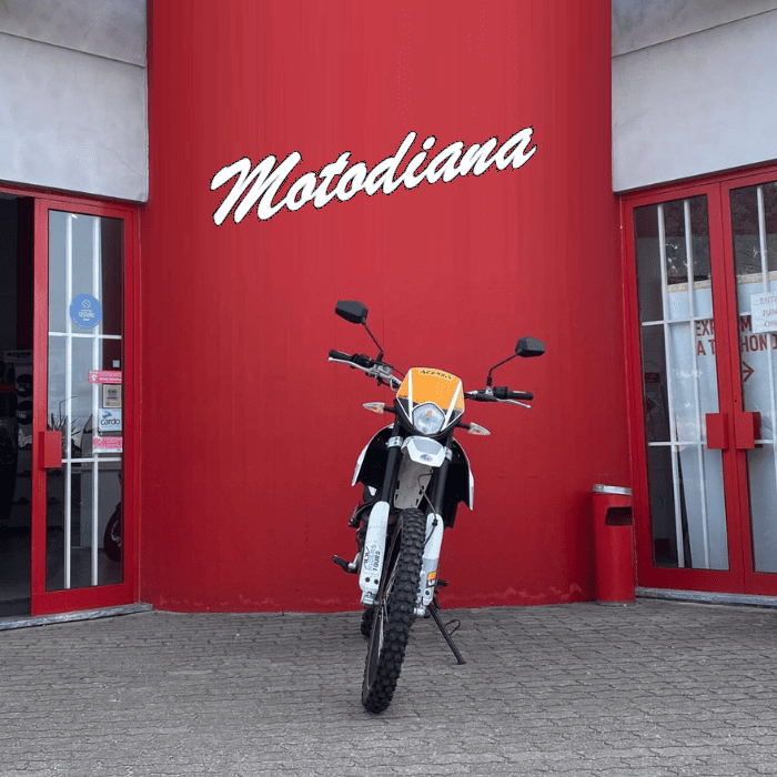 https://motodiana.com//public/uploads/Motos%20Usadas/Elementos_Graficos/AG-48-OR%20UM%20DSR%20125/02.png