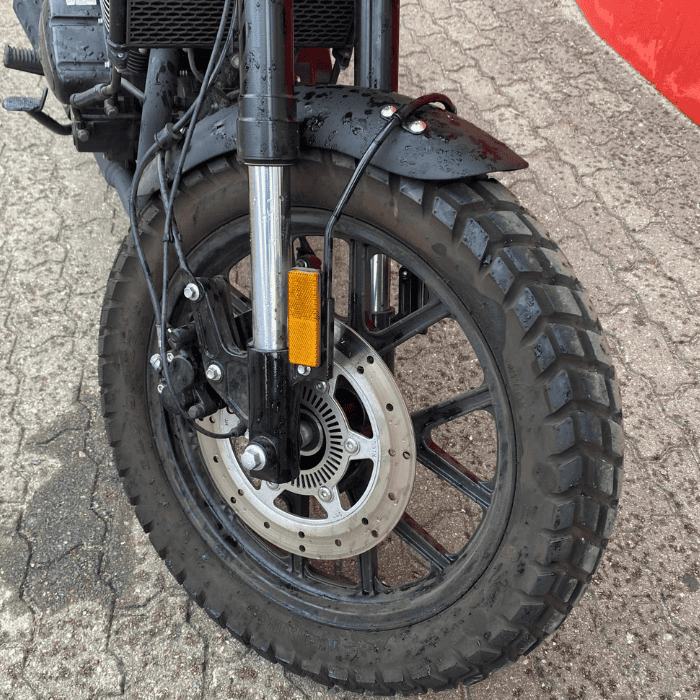 https://motodiana.com//public/uploads/Motos%20Usadas/Elementos_Graficos/AT-03-PO%20MITT%20LEGEND%20301/05.png