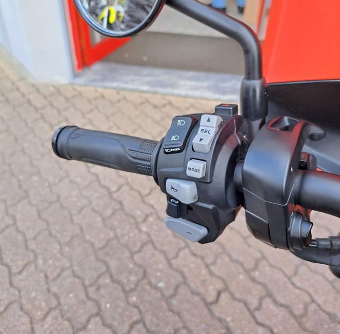 https://motodiana.com//public/uploads/Motos%20Usadas/Elementos_Graficos/AT_53_NG_CMX1100/9.jpg