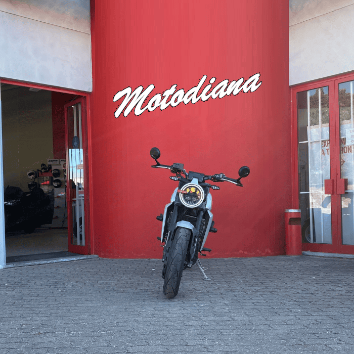 https://motodiana.com//public/uploads/Motos%20Usadas/Elementos_Graficos/AU-22-MQ%20ZONTES%20ZT350/02.png