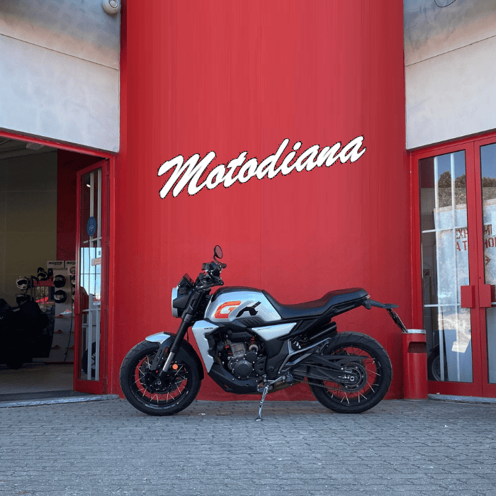 https://motodiana.com//public/uploads/Motos%20Usadas/Elementos_Graficos/AU-22-MQ%20ZONTES%20ZT350/03.png
