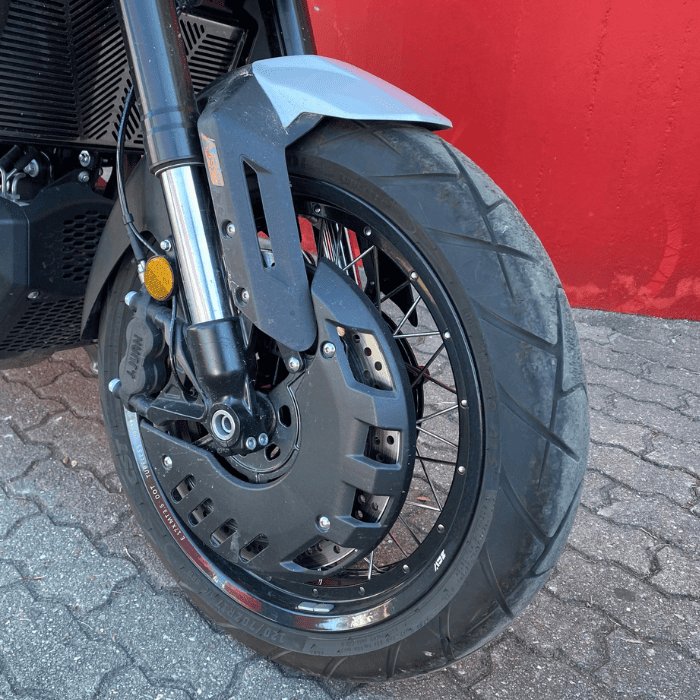 https://motodiana.com//public/uploads/Motos%20Usadas/Elementos_Graficos/AU-22-MQ%20ZONTES%20ZT350/06.png